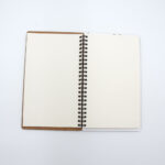 2416 ahsap kapakli defter 13 x 21 cm 3.jpg
